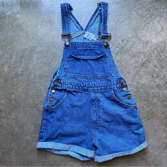Princess Polly Shorts Overalls - Picture 3 of 4